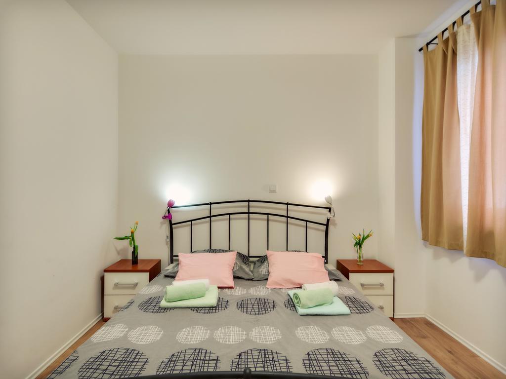 Apartment Katja Rogoznica  Bilik gambar